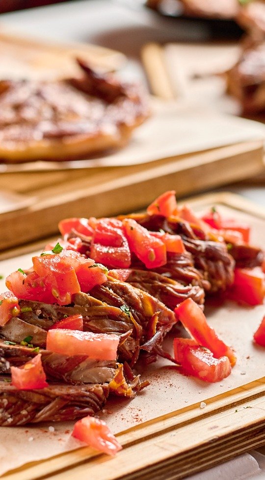 laos kai kalamaki food athens greece meat kebab gyros souvlaki pork chicken vegan wine